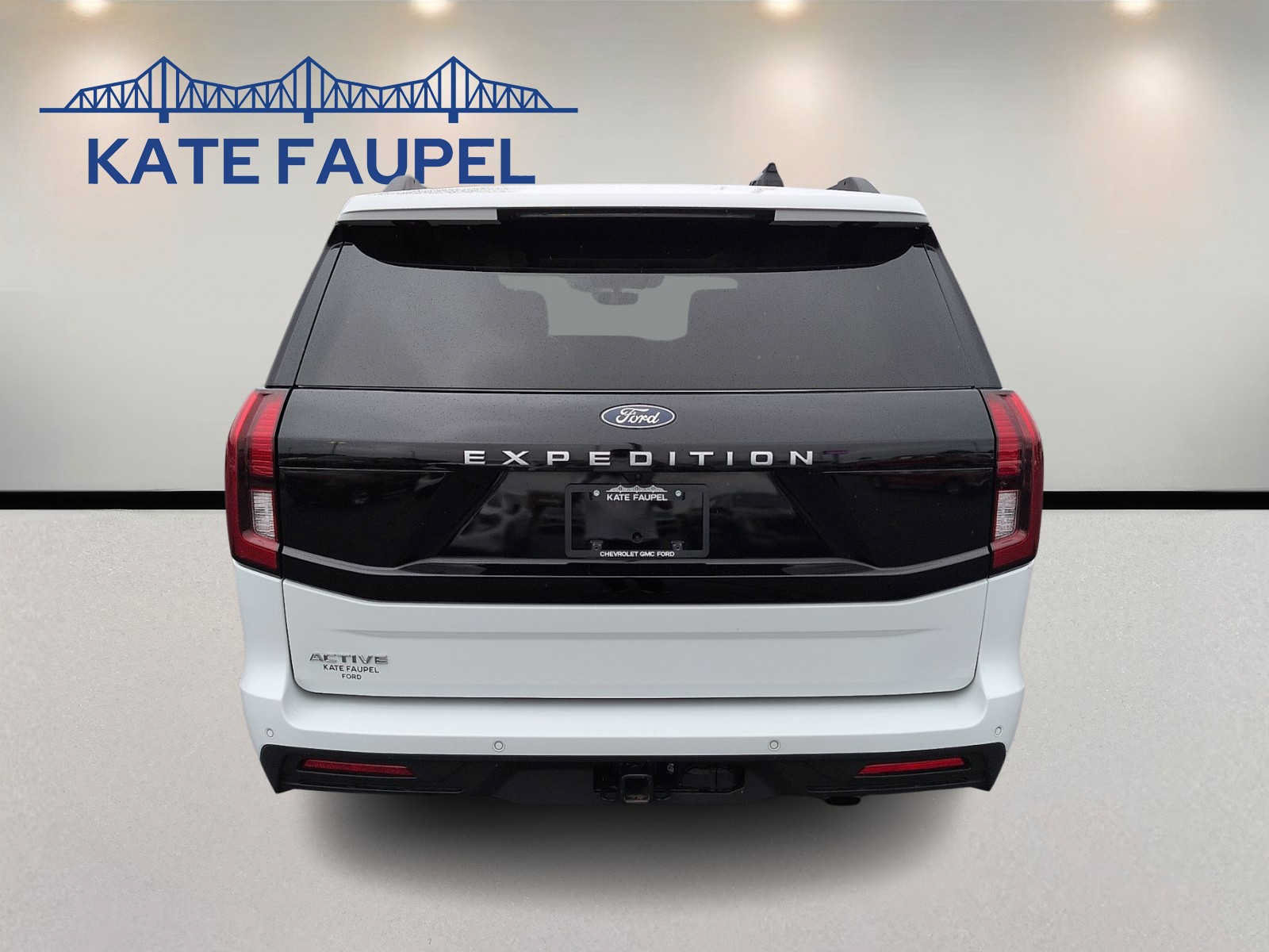 Certified 2025 Ford Expedition Active AWD/4WD image 6