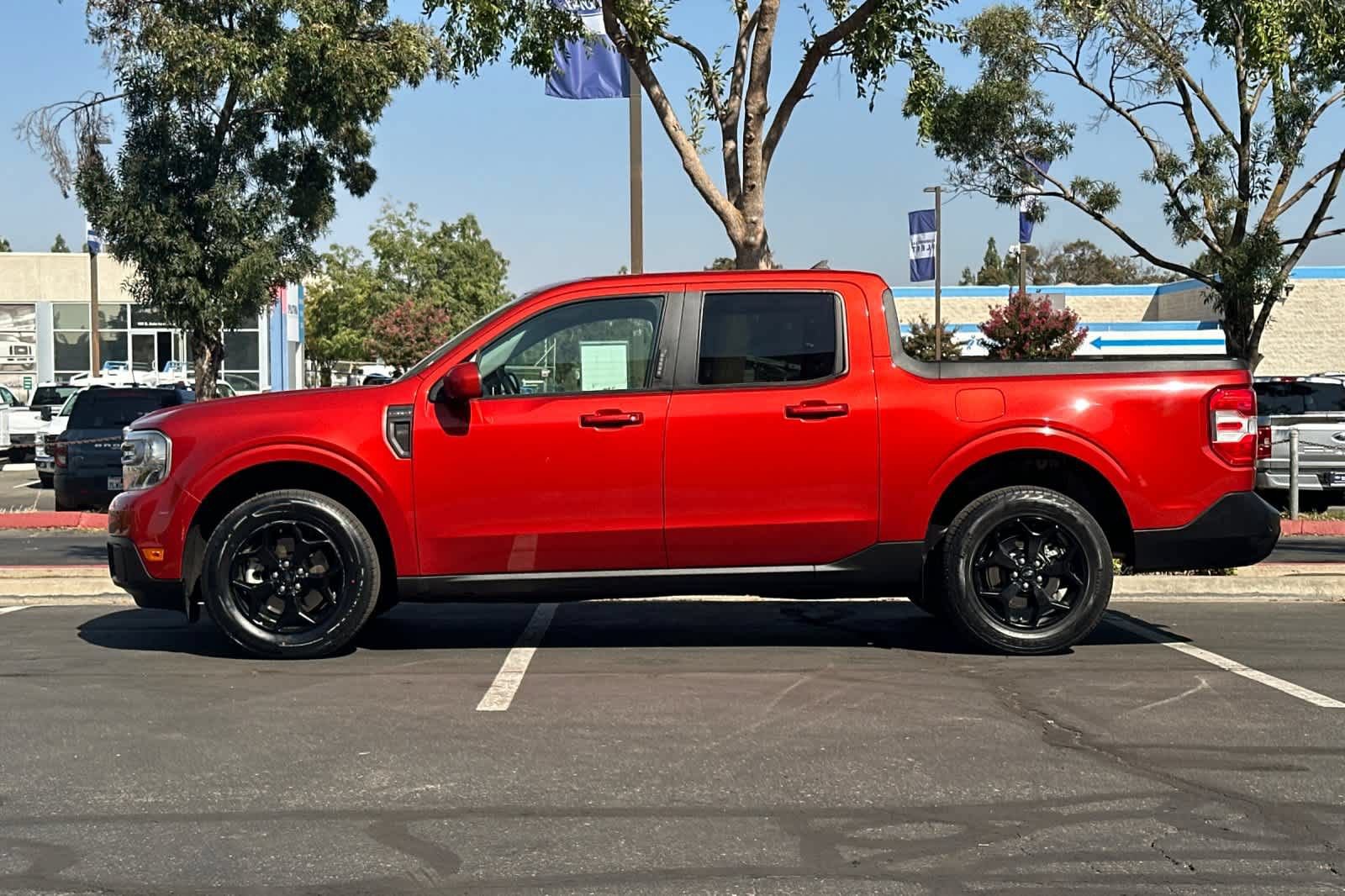 Certified 2022 Ford Maverick Lariat w/ Lariat Luxury Package AWD/4WD image 6