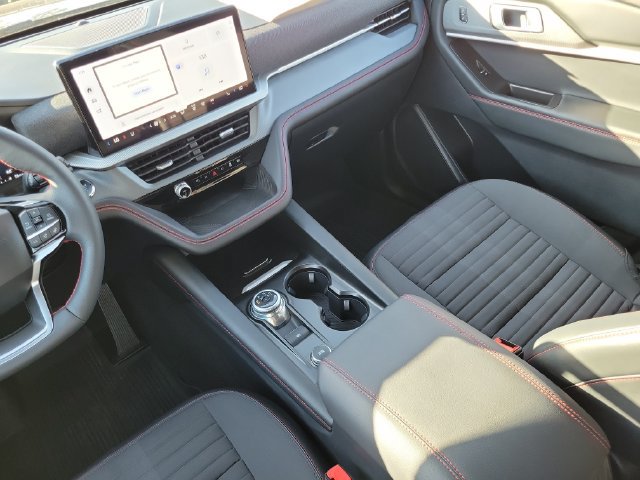 Certified 2025 Ford Explorer ST-Line AWD/4WD image 32