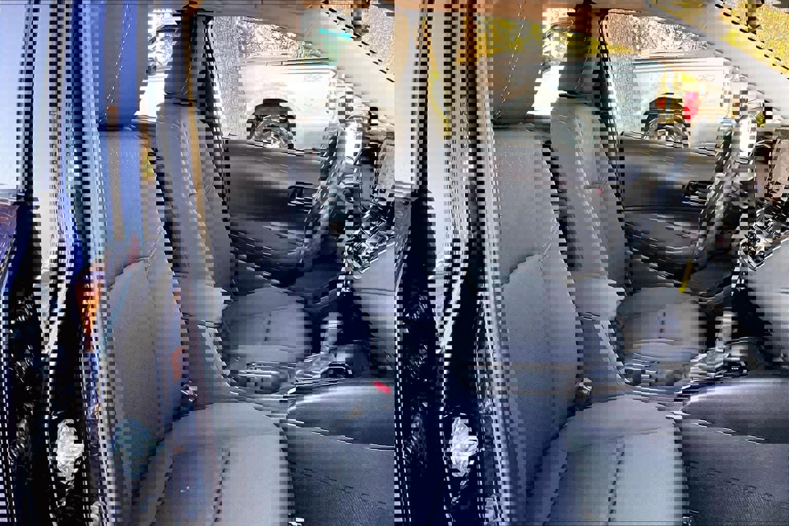 Used 2023 Toyota Corolla LE image 11