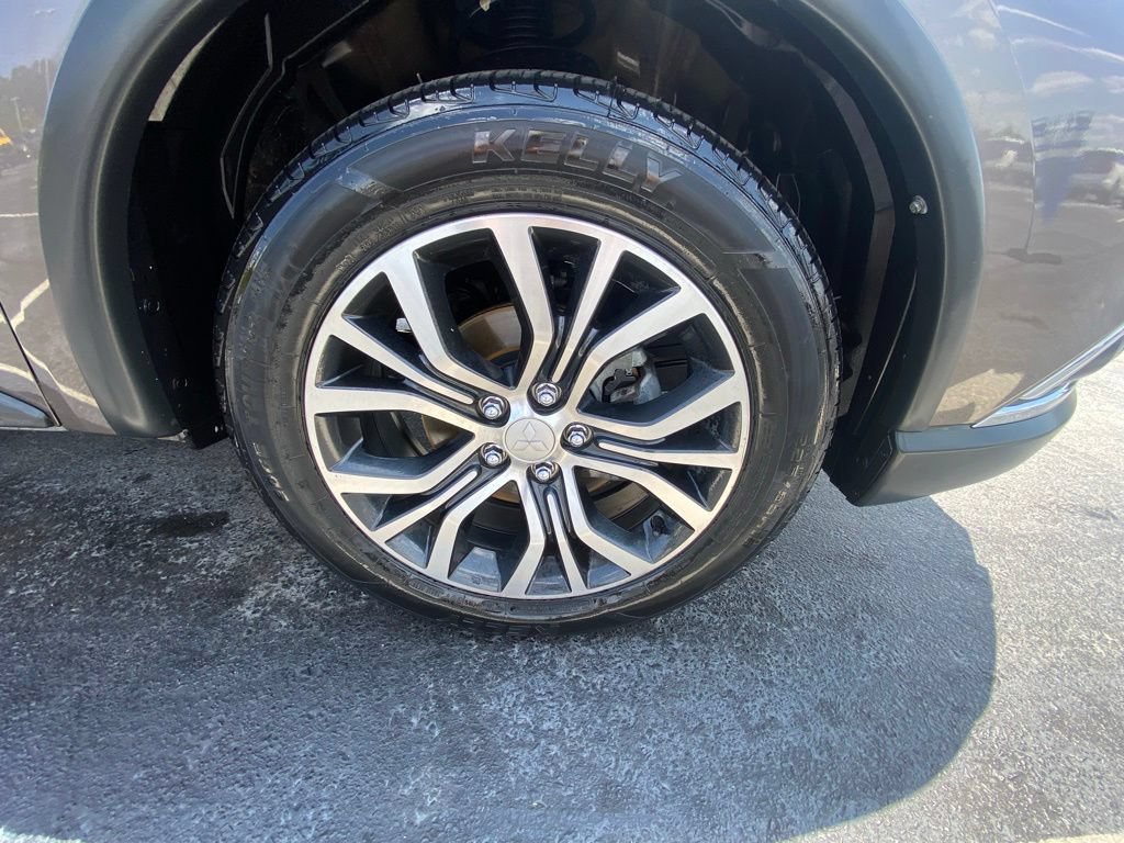 Used 2018 Mitsubishi Outlander SE FWD image 29