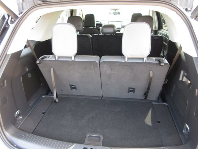 Certified 2025 Ford Explorer Active w/ Active Comfort Package RWD image 28