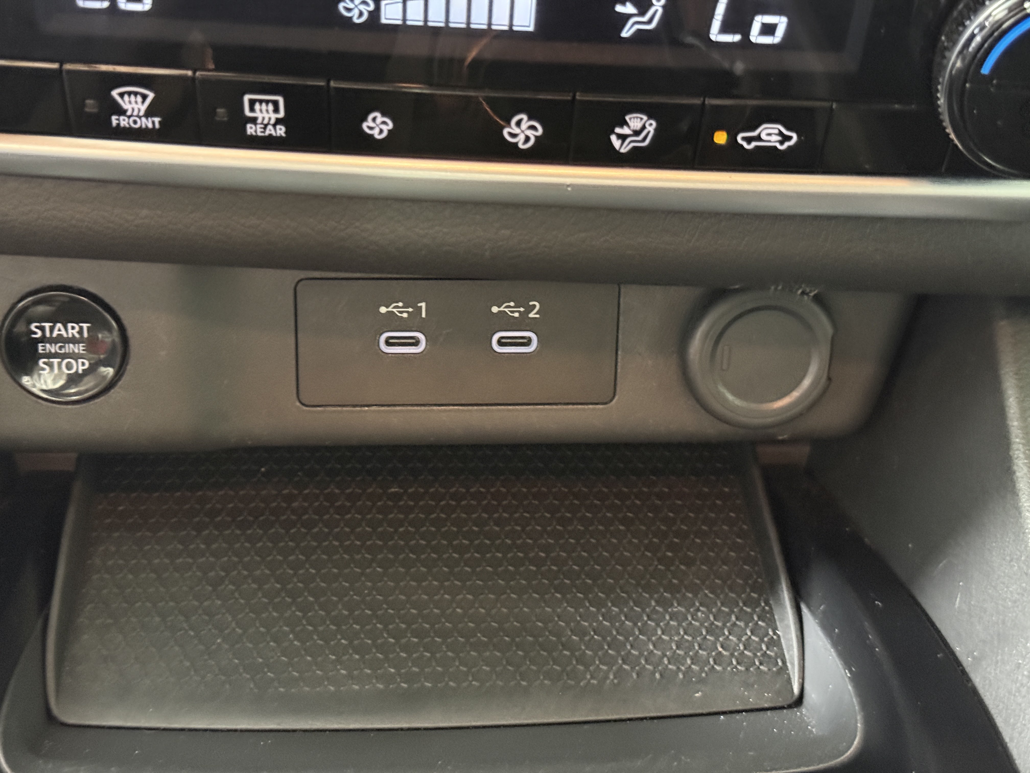 Used 2025 Nissan Rogue SV AWD/4WD image 23