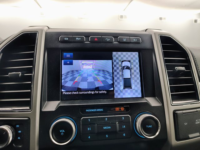 Certified 2020 Ford F350 Lariat AWD/4WD image 4