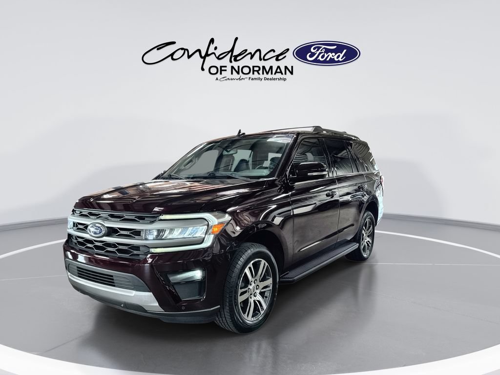 Certified 2024 Ford Expedition XLT RWD image 3