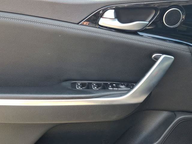 Used 2019 Kia Stinger AWD/4WD image 16