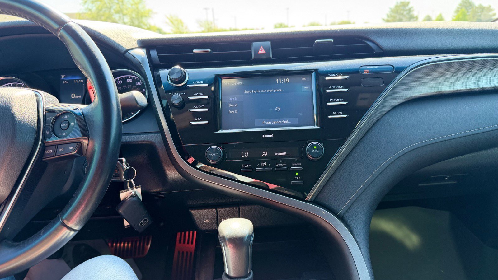 Used 2020 Toyota Camry SE FWD image 35