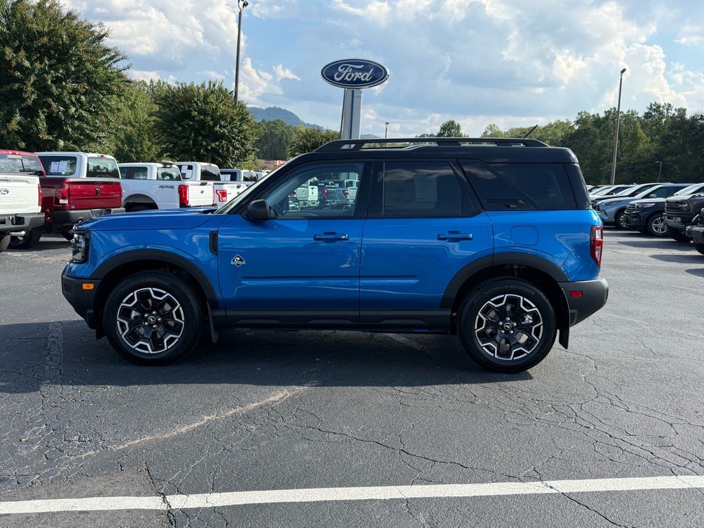 Certified 2025 Ford Bronco Sport Outer Banks AWD/4WD image 7