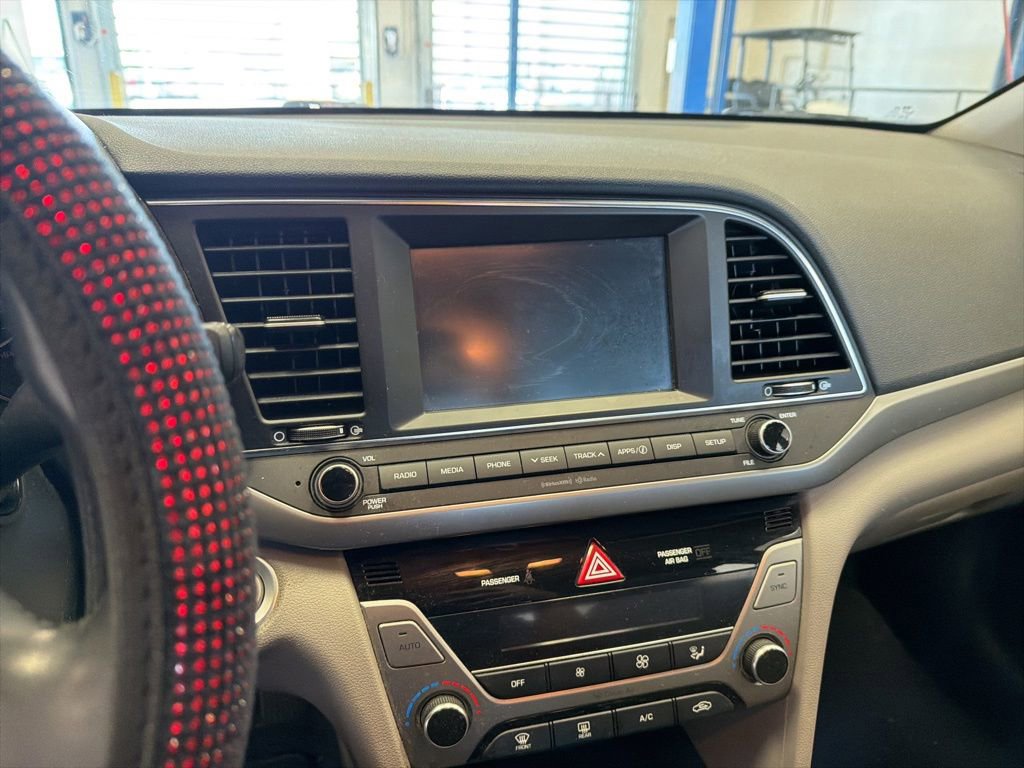 Used 2018 Hyundai Elantra Value Edition FWD image 4