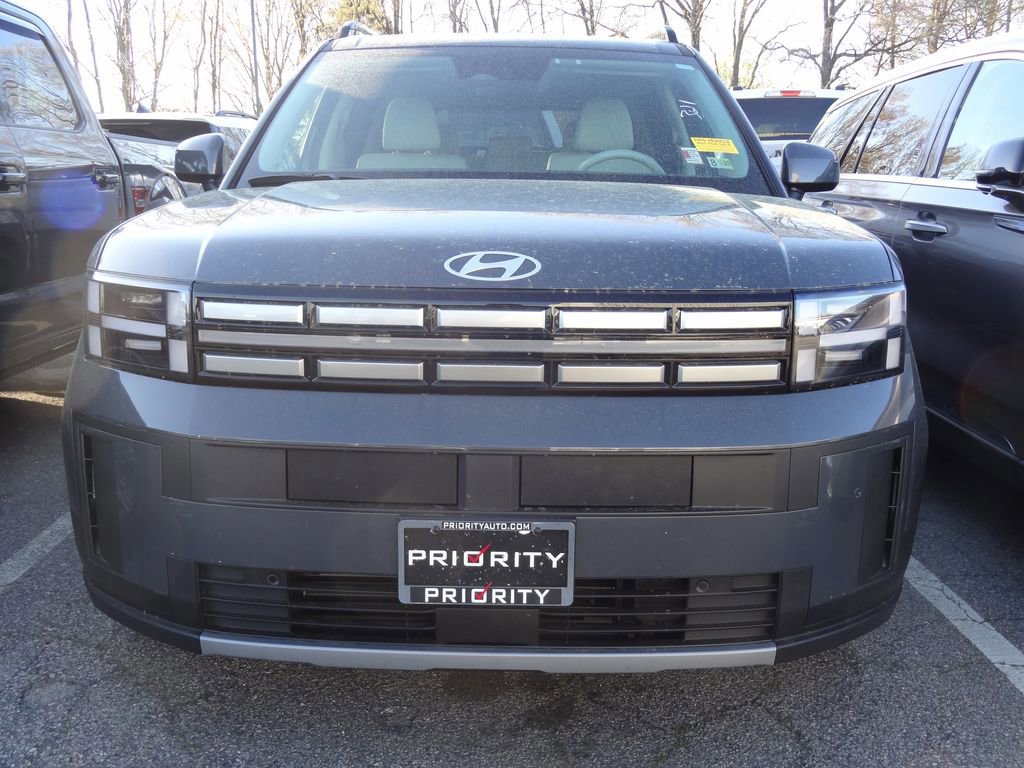 Used 2025 Hyundai Santa Fe SEL image 3