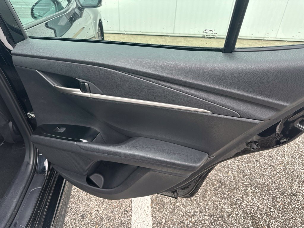 Used 2025 Toyota Camry SE FWD image 22