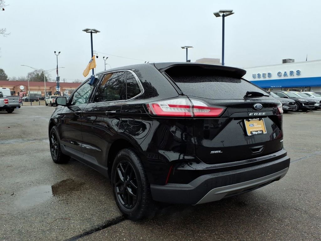 Certified 2024 Ford Edge SEL w/ Convenience Package AWD/4WD image 4