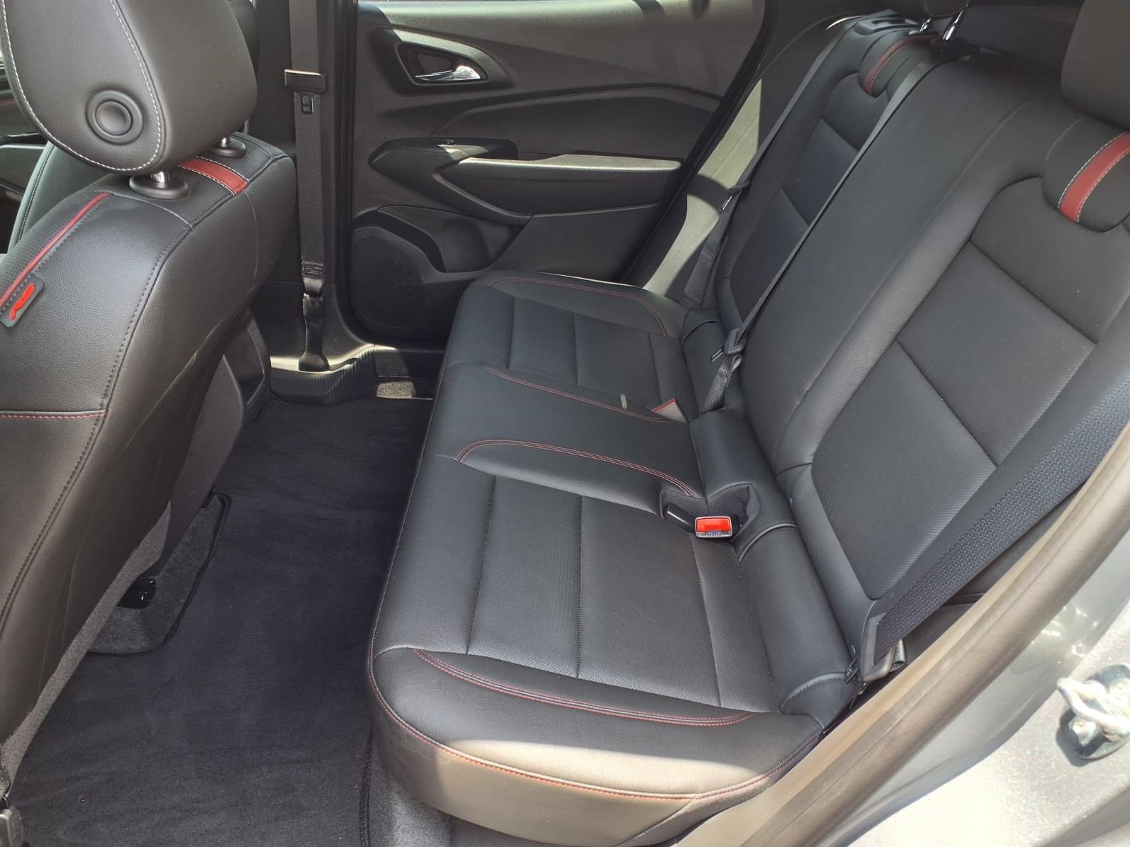 Used 2026 Chevrolet Trax RS w/ Sunroof Package FWD image 11