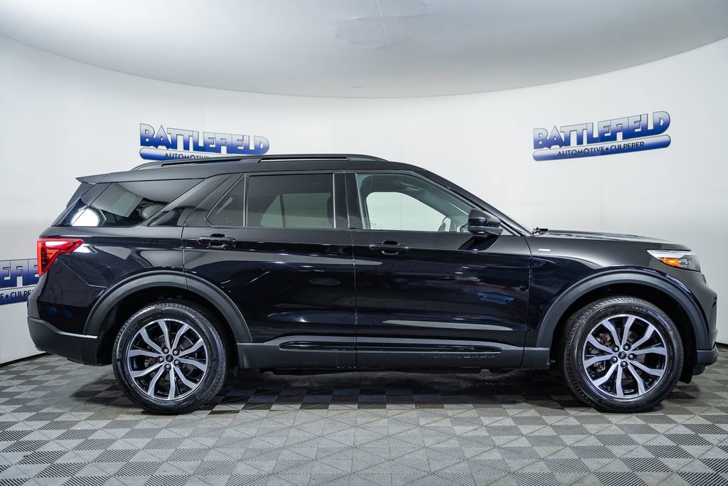 Certified 2022 Ford Explorer ST-Line w/ Class IV Trailer Tow Package image 5