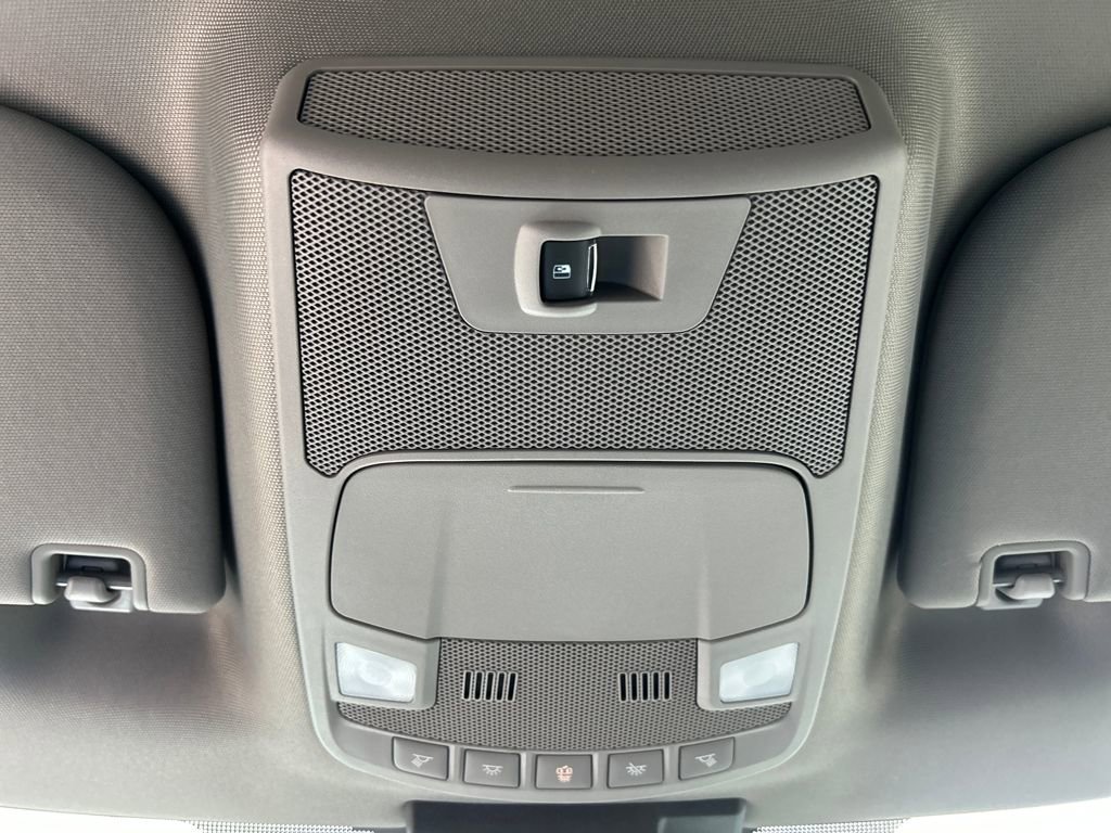 Certified 2019 Ford F150 XLT w/ Equipment Group 302A Luxury image 18