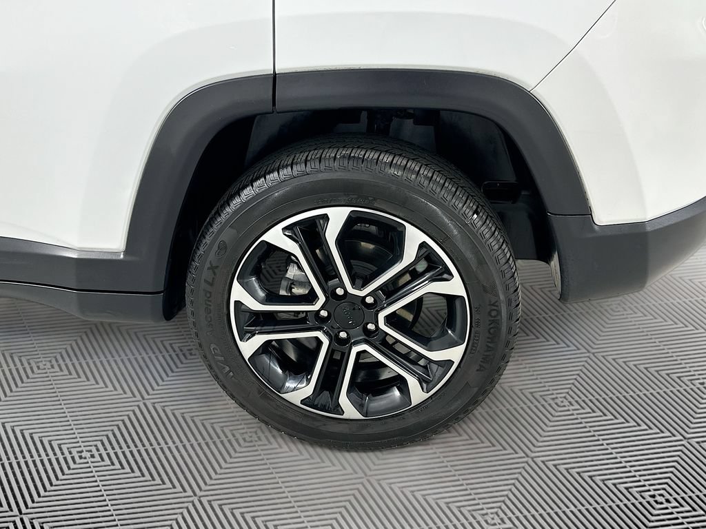 Used 2022 Jeep Compass Limited w/ Sun and Sound Group AWD/4WD image 19