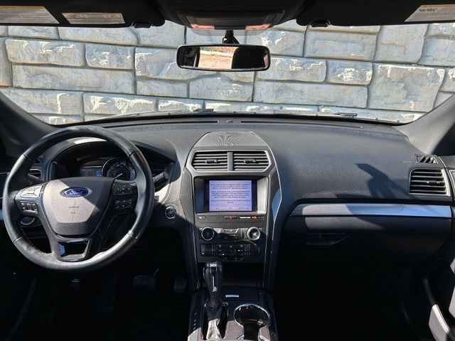 Certified 2019 Ford Explorer XLT w/ Equipment Group 201A AWD/4WD image 10