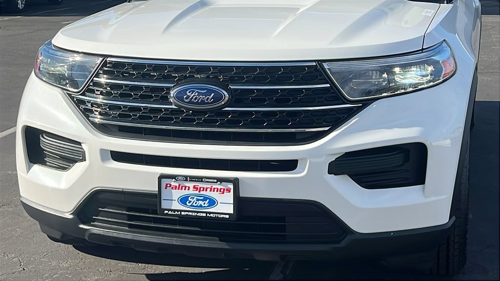 Certified 2023 Ford Explorer XLT RWD image 3