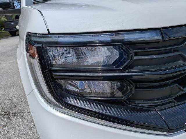 Certified 2025 Ford Expedition Active AWD/4WD image 9