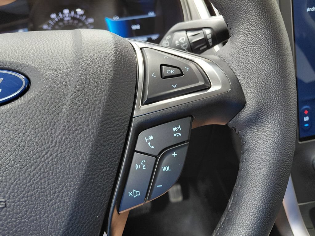 Certified 2024 Ford Edge SEL w/ Convenience Package AWD/4WD image 30