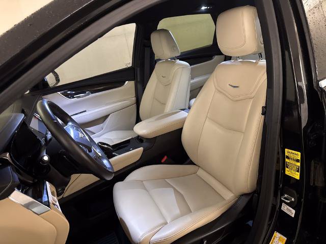 Used 2019 Cadillac XT5 FWD image 12