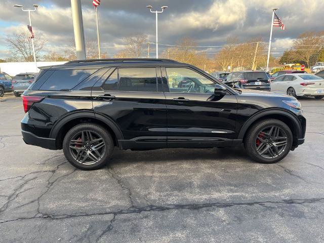 Certified 2025 Ford Explorer ST-Line w/ ST-Line Street Pack AWD/4WD image 7