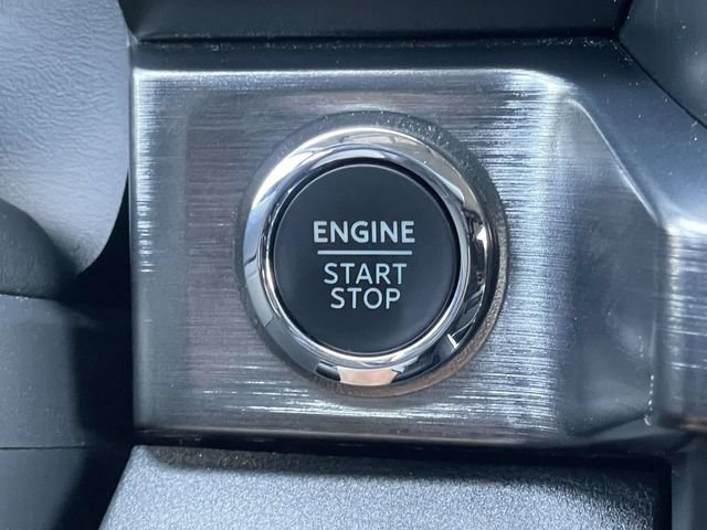 Certified 2024 Ford F350 Lariat w/ Lariat Ultimate Package AWD/4WD image 33