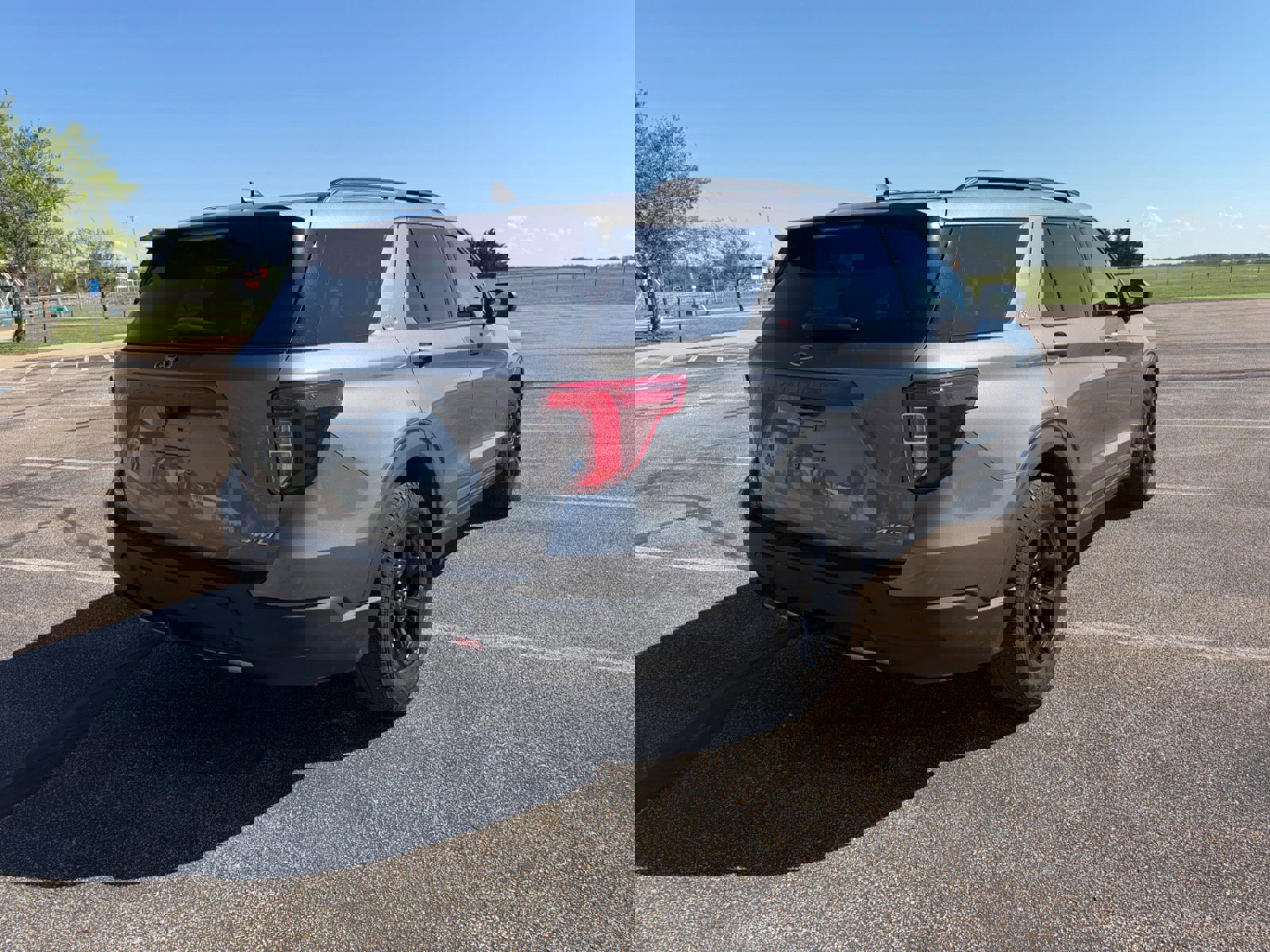 Certified 2022 Ford Explorer Timberline image 3