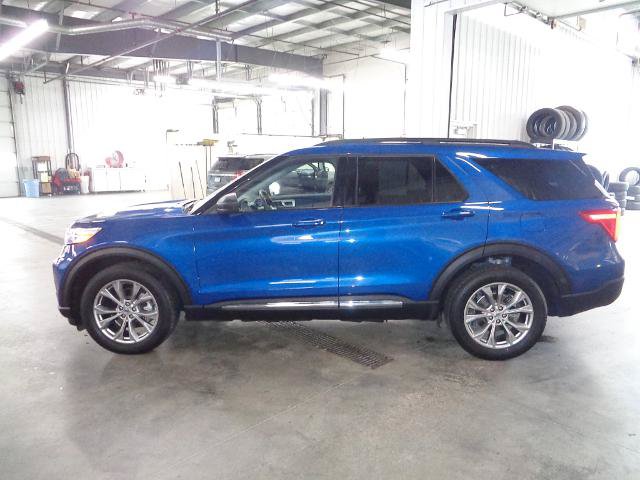 Certified 2023 Ford Explorer XLT w/ Equipment Group 202A AWD/4WD image 22
