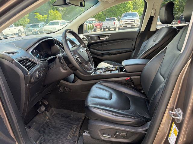 Certified 2019 Ford Edge Titanium FWD image 29