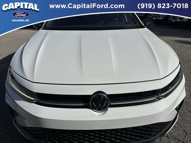 Used 2025 Volkswagen Jetta Sport FWD image 10