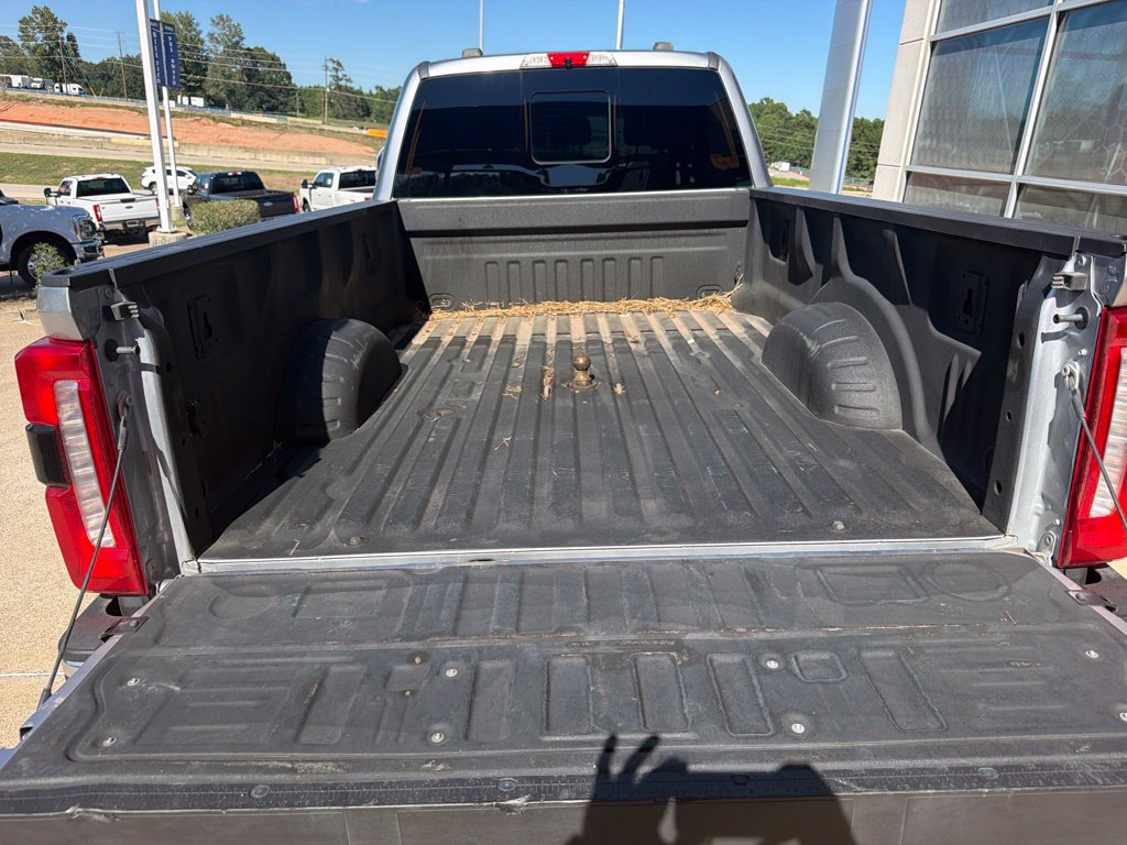 Certified 2023 Ford F350 Lariat w/ FX4 Off-Road Package AWD/4WD image 7