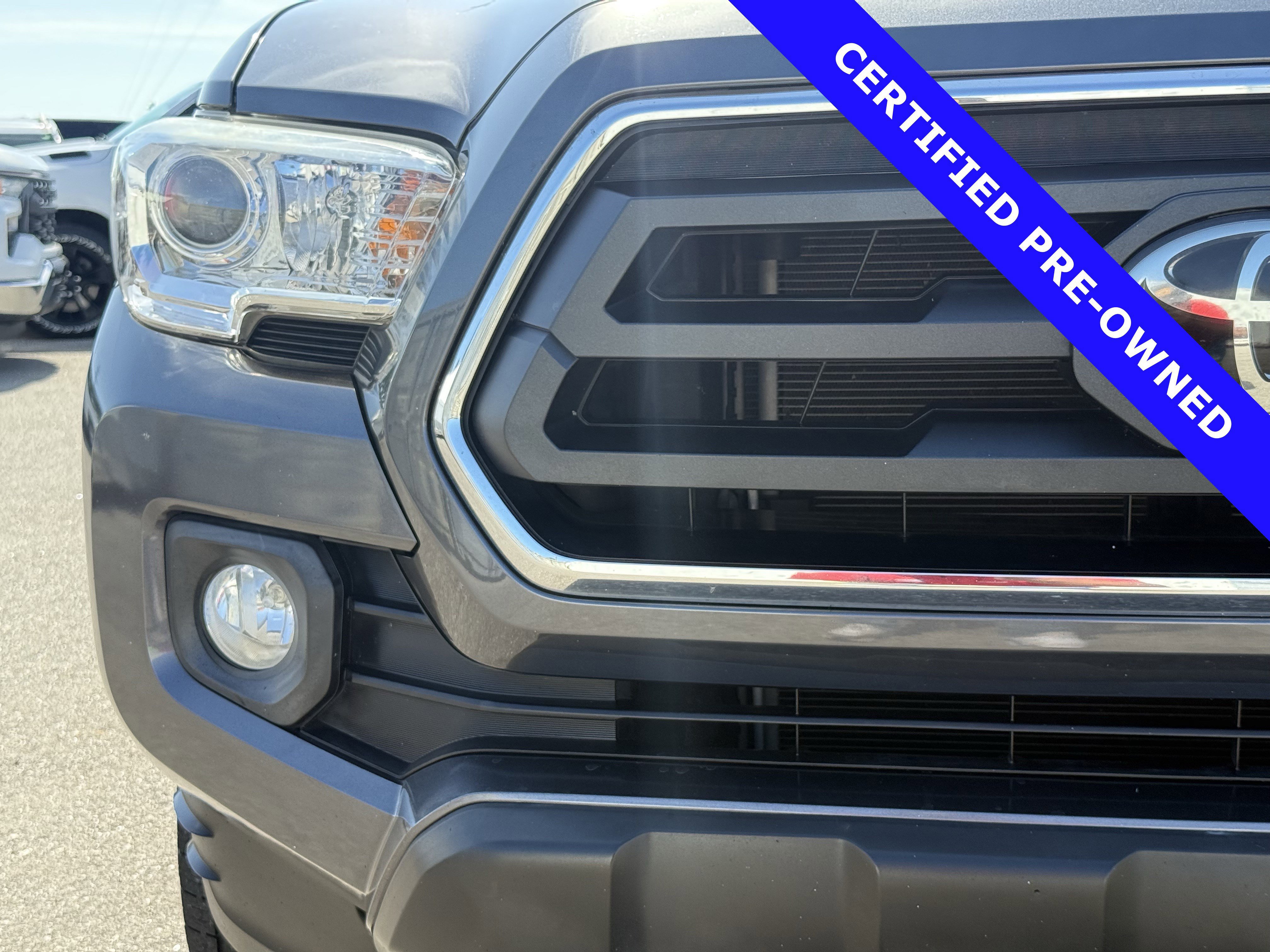 Used 2020 Toyota Tacoma SR5 image 10