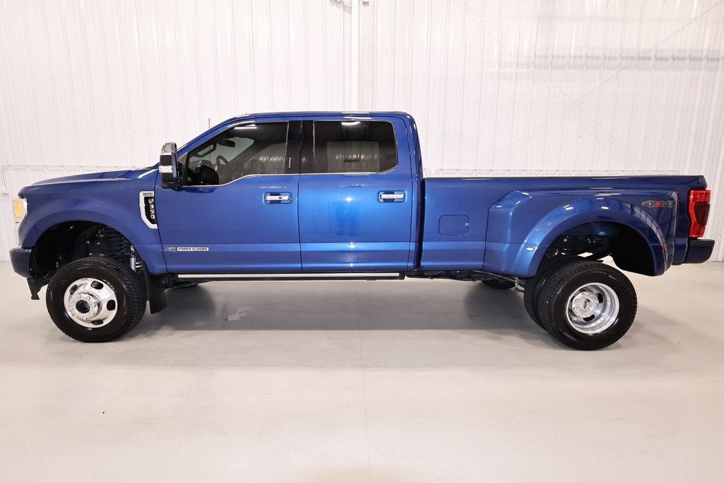 Certified 2022 Ford F350 Platinum AWD/4WD image 4