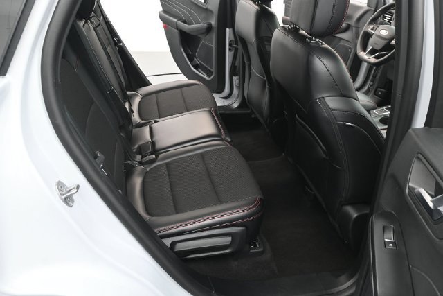 Certified 2025 Ford Escape ST-Line FWD image 35