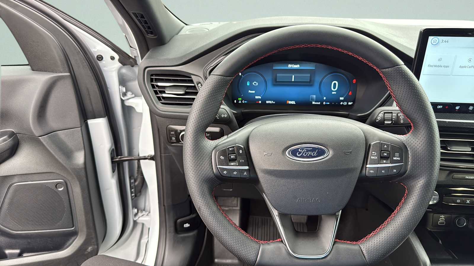 Certified 2025 Ford Escape ST-Line Elite w/ Class II Trailer Tow Package image 31