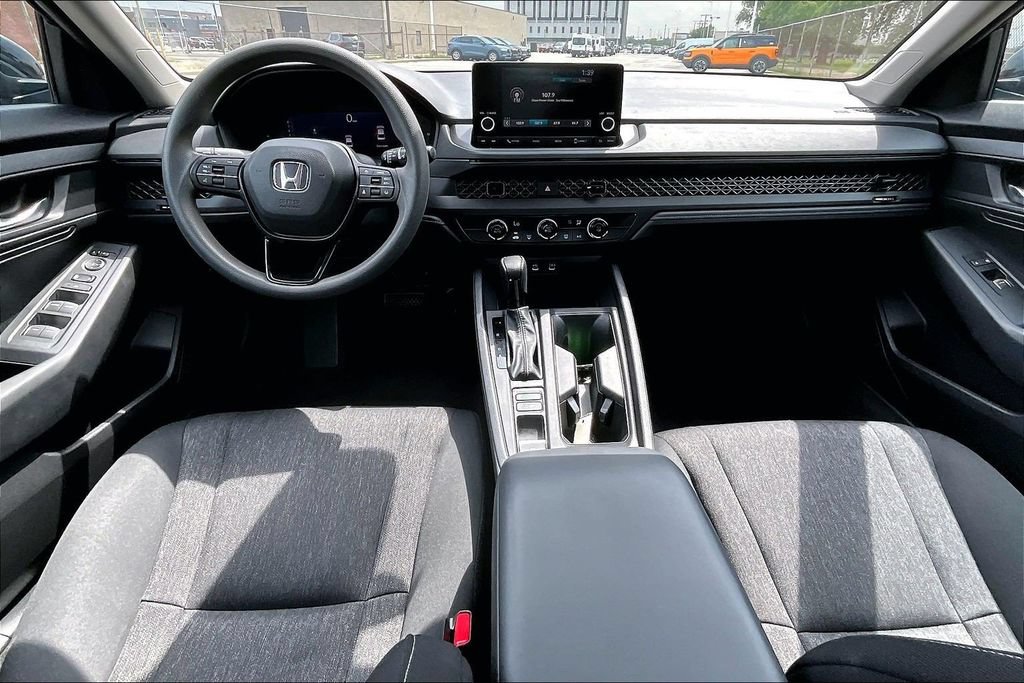Used 2023 Honda Accord LX image 14