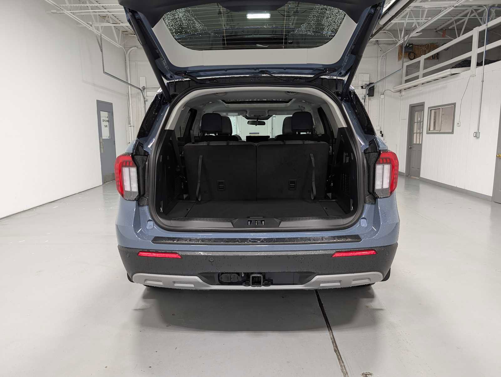 Certified 2025 Ford Explorer Active w/ Active Comfort Package image 41