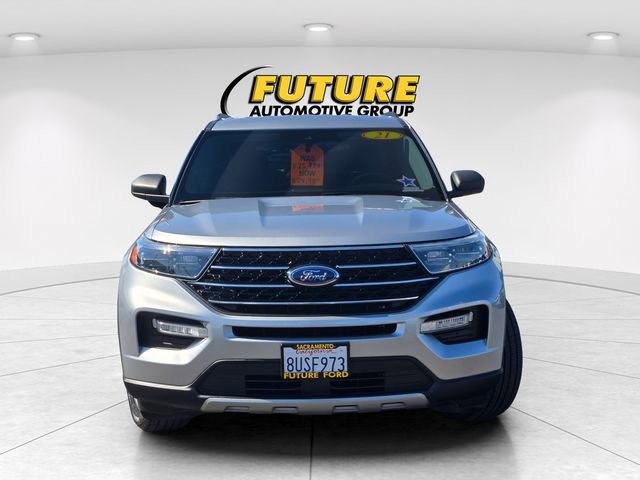 Certified 2021 Ford Explorer XLT w/ Equipment Group 202A image 8