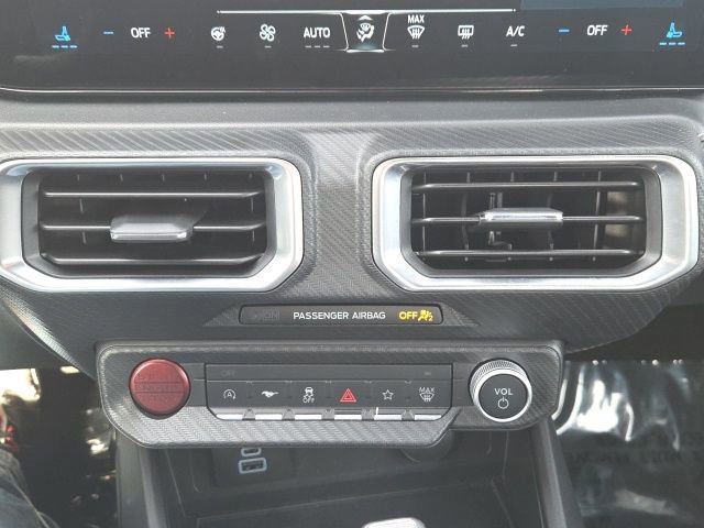 Certified 2025 Ford Mustang Premium image 29