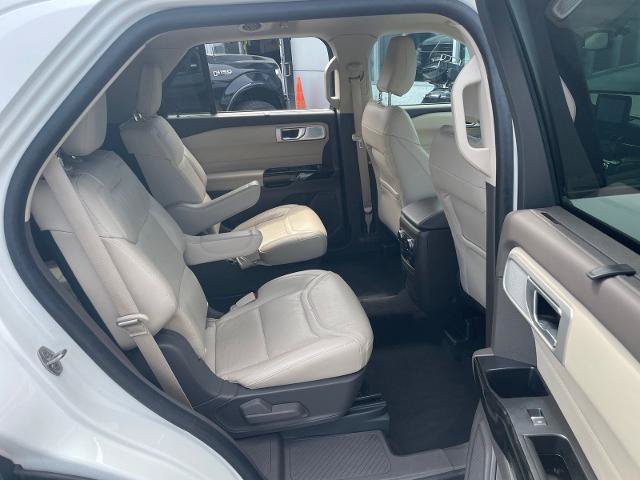 Certified 2023 Ford Explorer Platinum w/ Technology Package AWD/4WD image 25