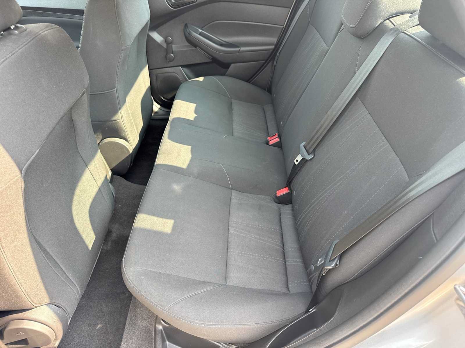 Certified 2018 Ford Focus S FWD image 18