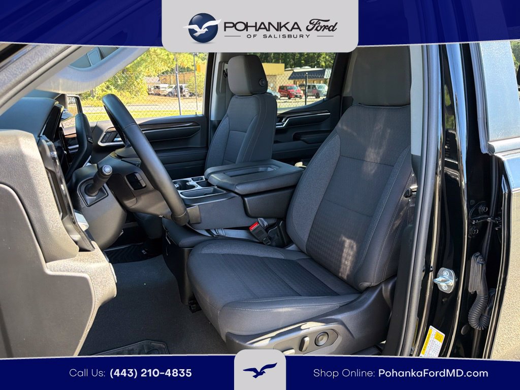 Used 2024 Chevrolet Silverado 1500 LT AWD/4WD image 17