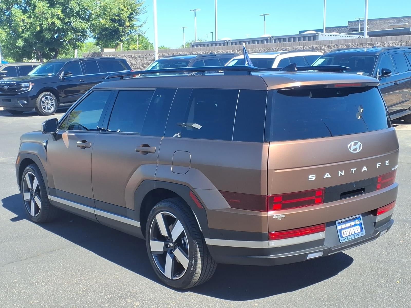 Used 2025 Hyundai Santa Fe Limited AWD/4WD image 6