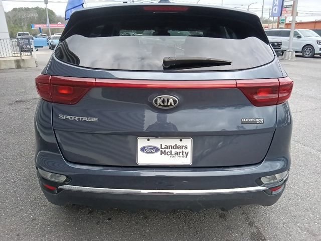Used 2022 Kia Sportage LX image 4