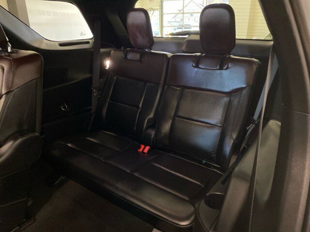 Certified 2023 Ford Explorer Platinum w/ Technology Package AWD/4WD image 11