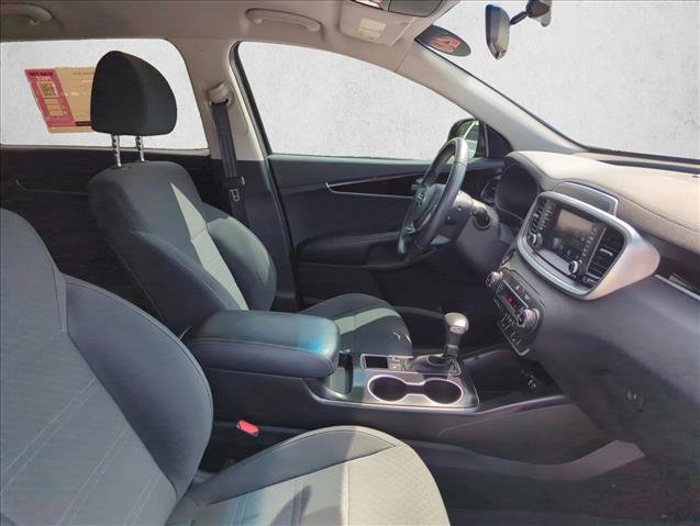 Used 2020 Kia Sorento S FWD image 24