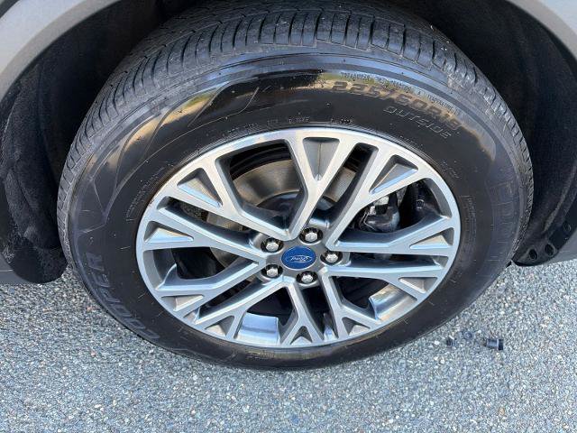 Certified 2021 Ford Escape SEL FWD image 23
