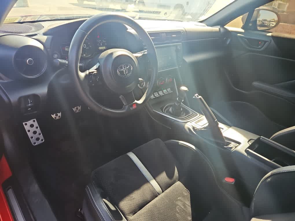 Used 2024 Toyota GR86 Premium RWD image 14