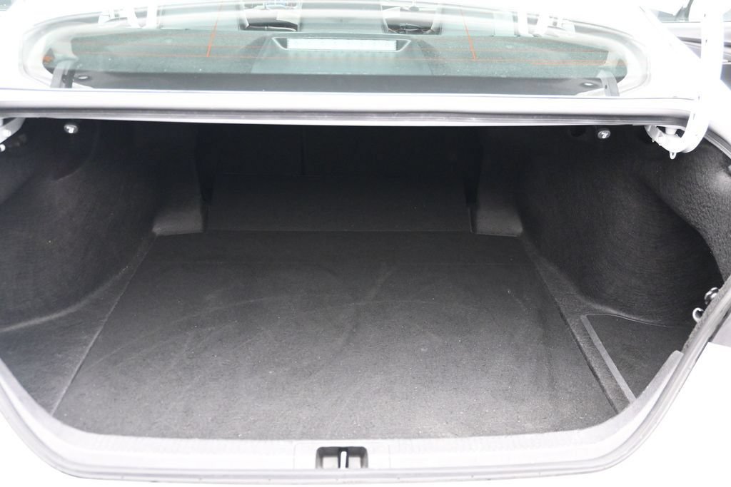 Used 2025 Toyota Camry SE FWD image 11